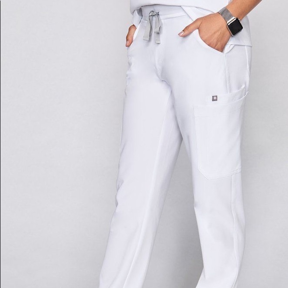 Figs Yola skinny scrub pant EXCLUSIVE